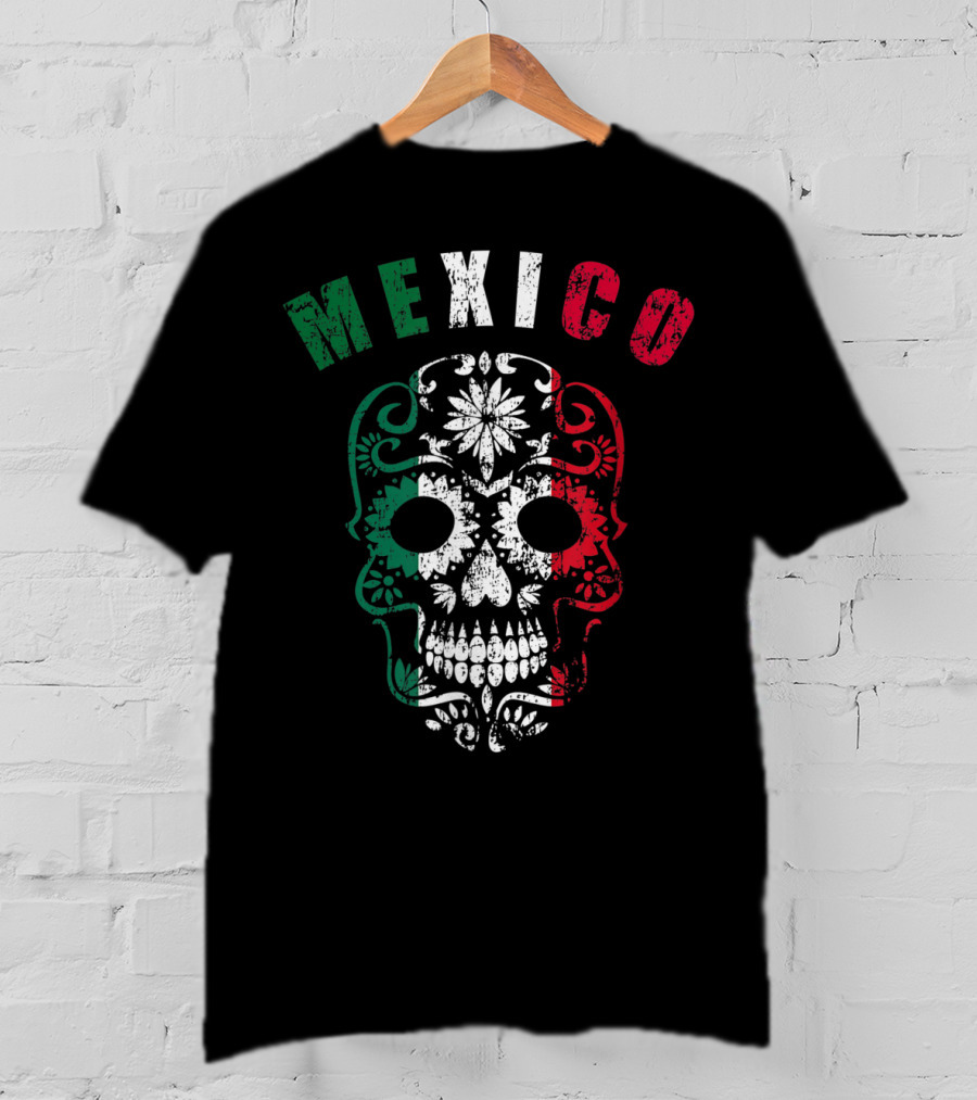 Mexico Distressed Sugar Skull Soccer Fan T-Shirt