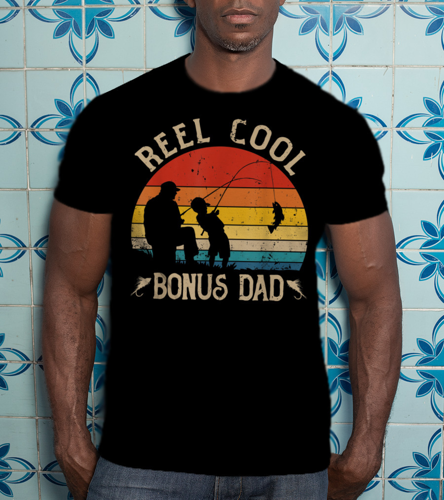 Reel Cool Bonus Dad Fishing Vintage Sunset T-Shirt