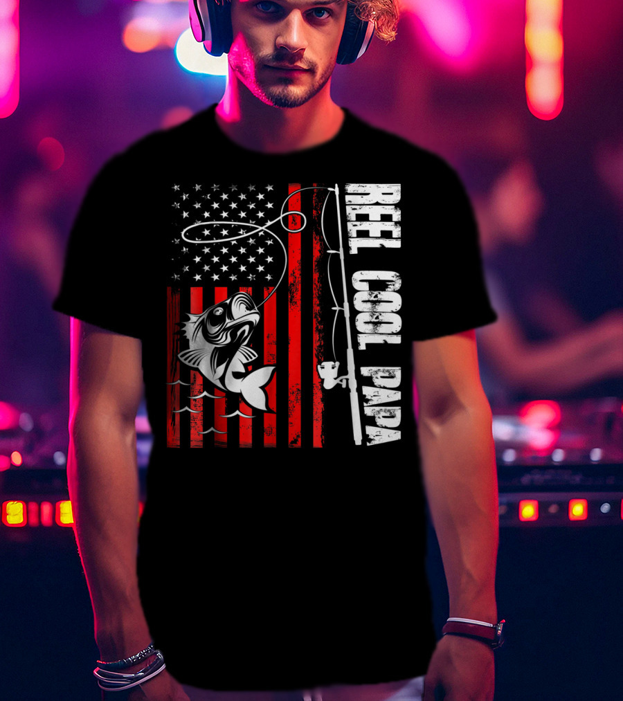 Reel Cool PAPA Fishing Lover American Flag T-Shirt