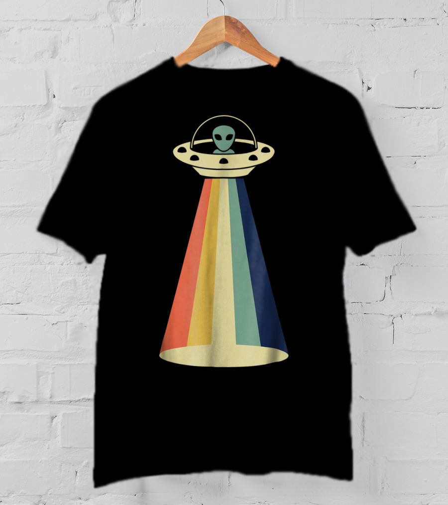 Vintage Alien UFO Rainbow Beams T-Shirt