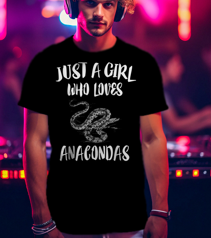 Just A Girl Who Loves Anacondas Snake T-Shirt