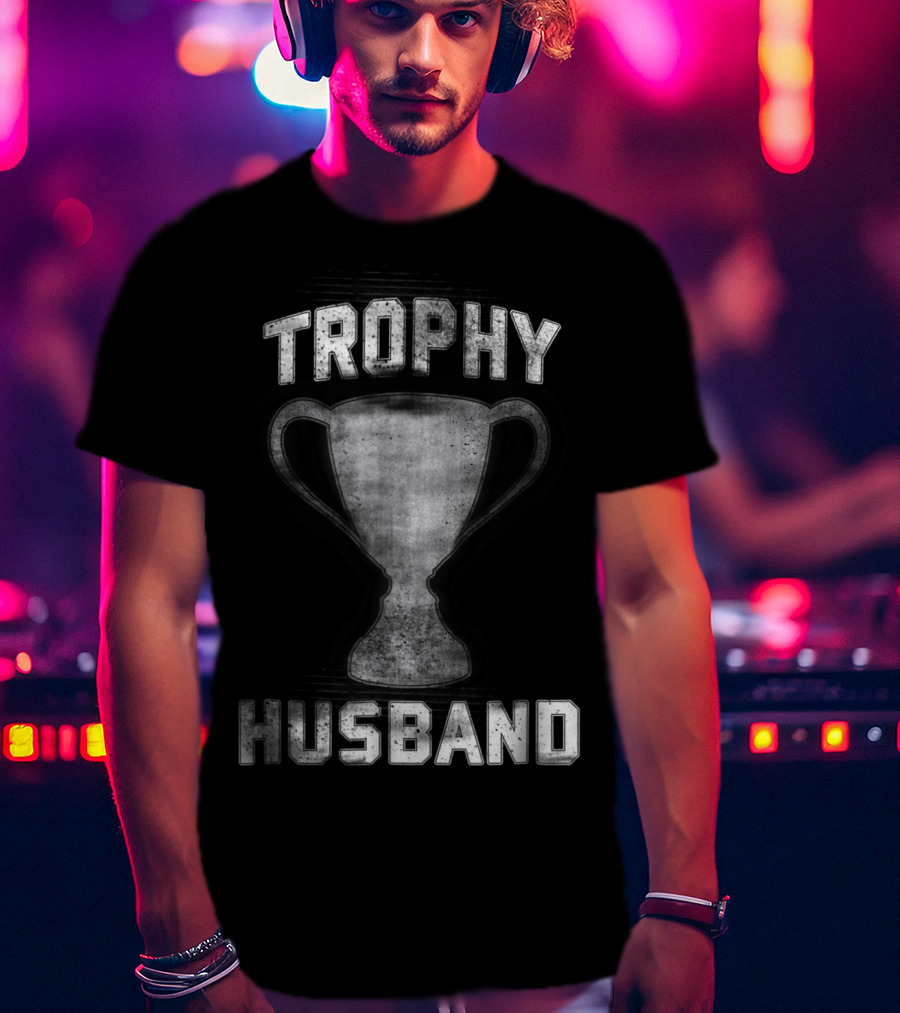 Mens Cool Vintage Style Trophy Husband T-Shirt