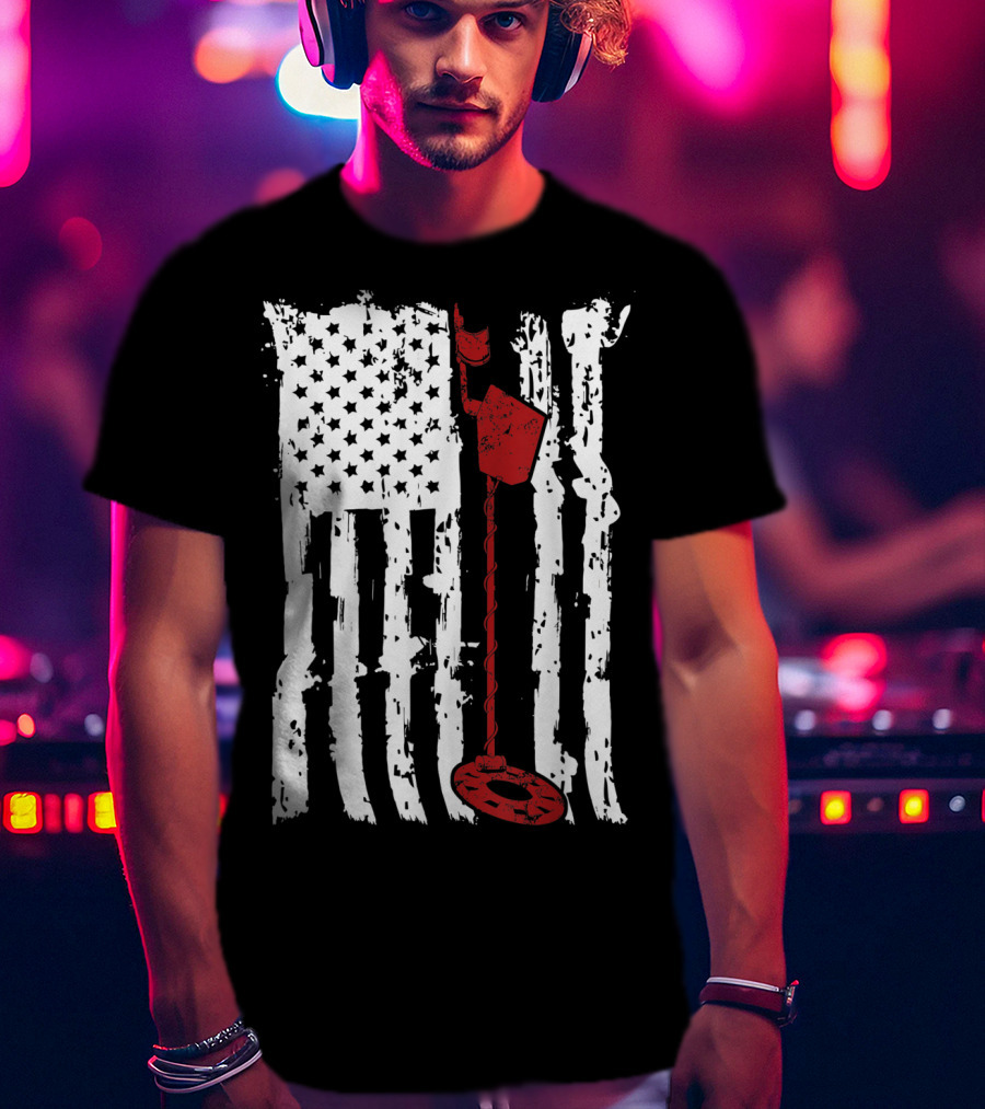 Metal Detector Vintage American Flag T-Shirt