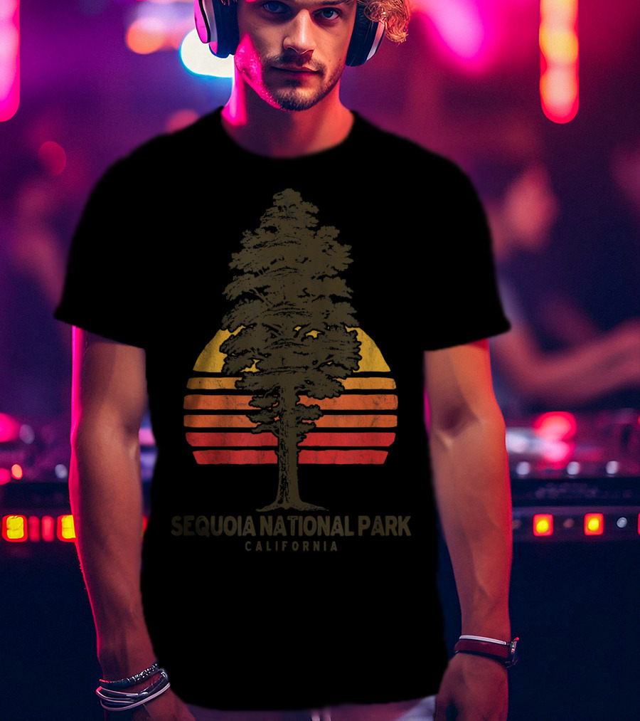 Sequoia National Park California Tree Sunset Retro Vintage Minimalist T-Shirt