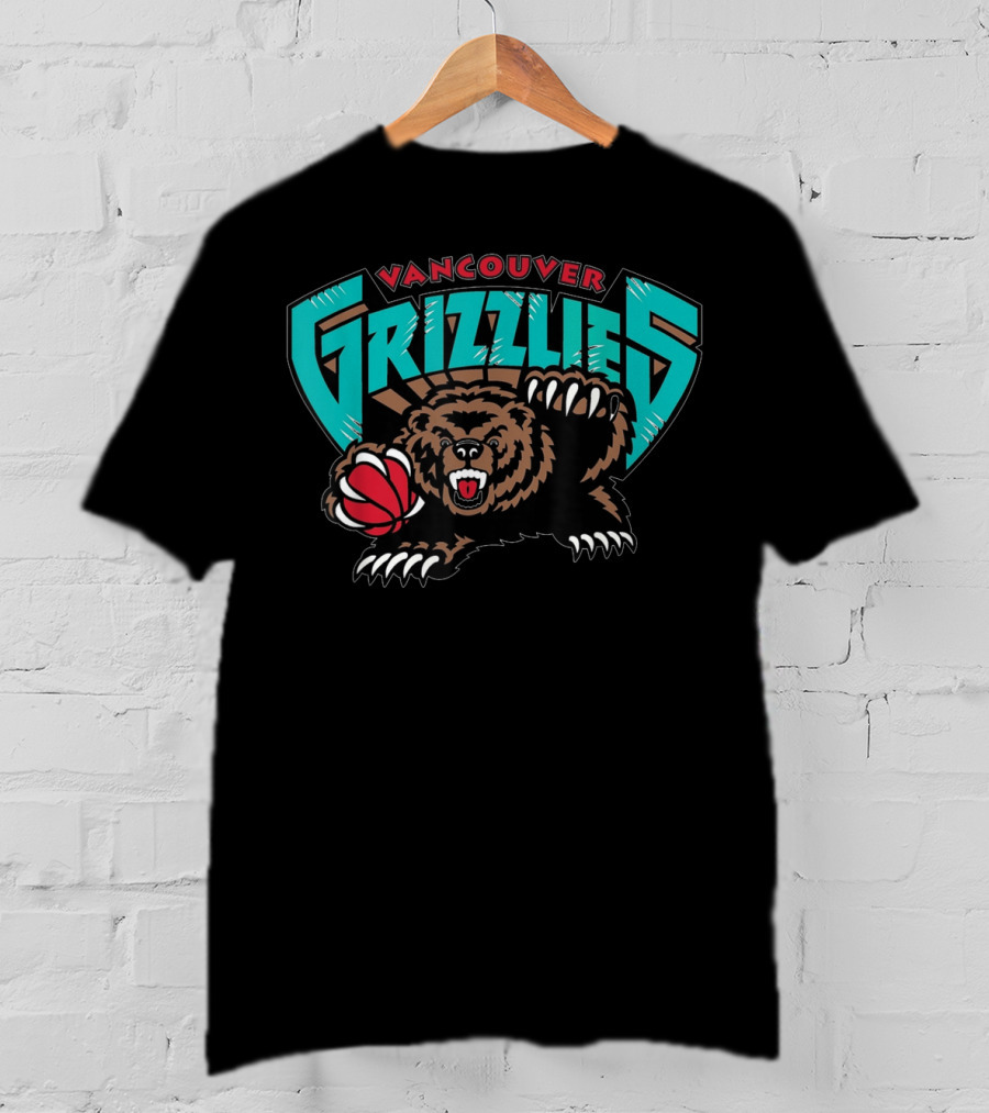 Vancouver Grizzlies Bear Holding Basketball T-Shirt