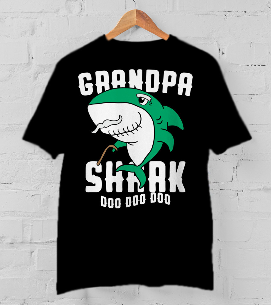 Grandpa Shark Doo Doo Doo Halloween Chr Dad Grandfather T-Shirt