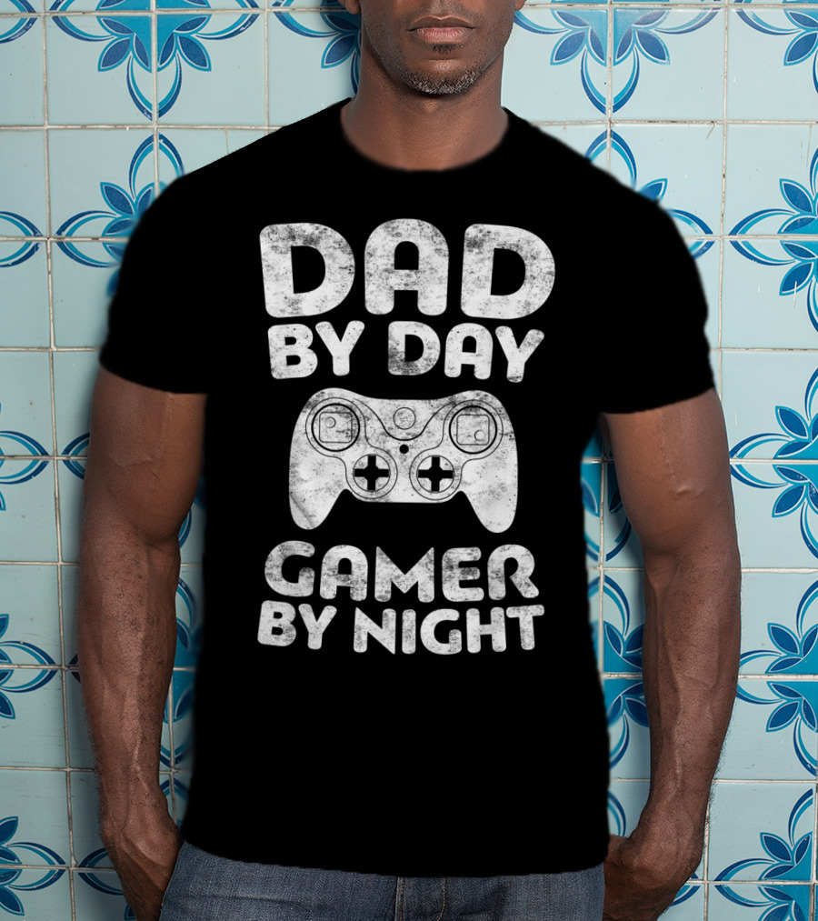 Dad By Day Gamer By Night Game Controller T-Shirt