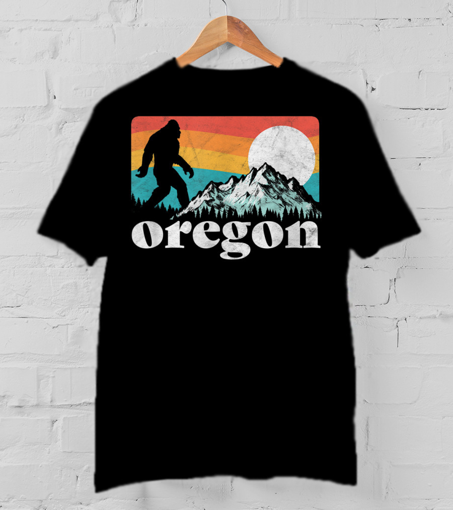 Bigfoot Oregon Mountains Retro Sunset T-Shirt
