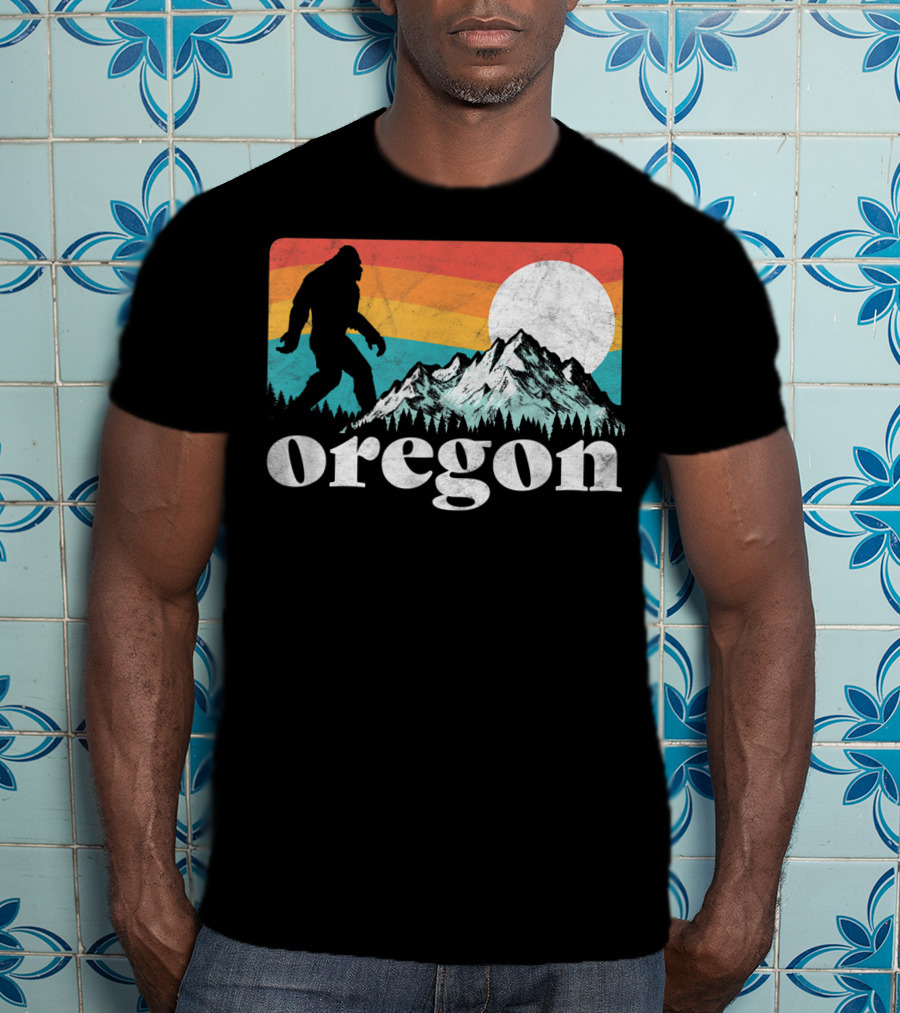 Bigfoot Oregon Mountains Retro Sunset T-Shirt