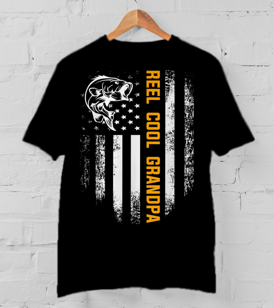 Reel Cool Grandpa Vintage Flag Fishing Bass Fish T-Shirt