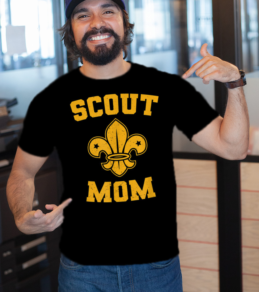 Scout Mom Scout Scouting Member Supporter Fleur-de-Lis T-Shirt