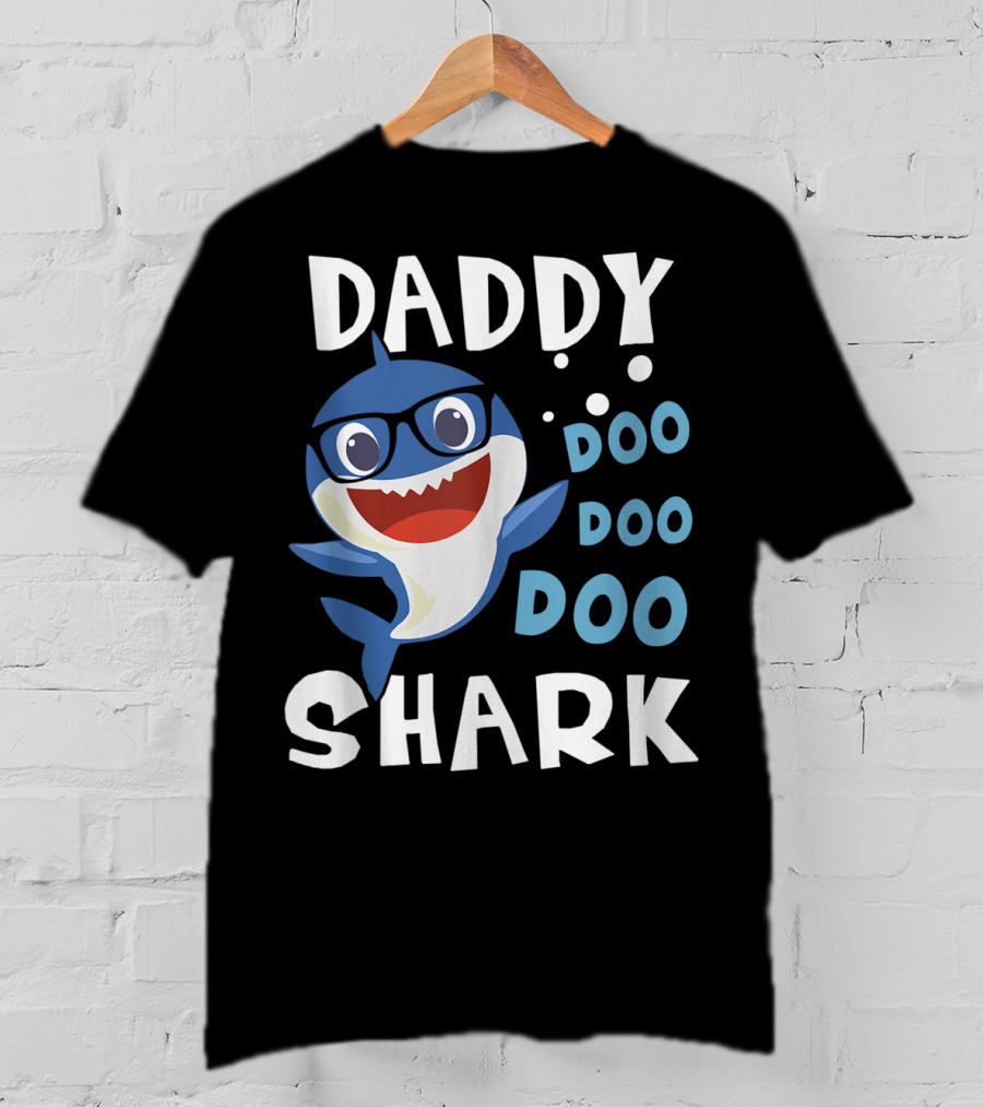 Daddy Shark Doo Doo Doo Funny Baby Mommy T-Shirt