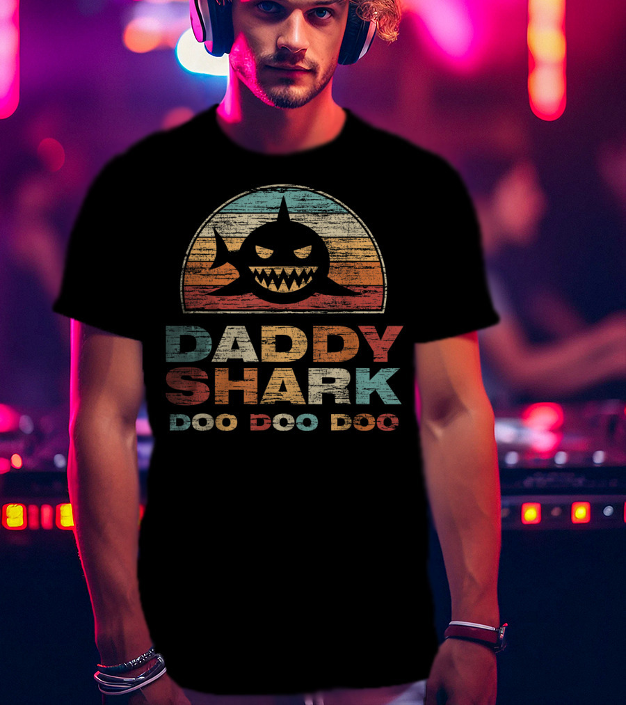 Daddy Shark Doo Doo Doo Retro T-Shirt