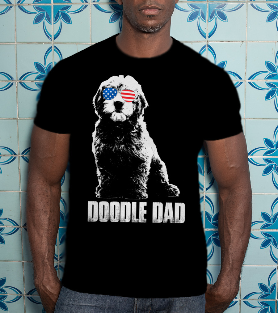 Doodle Dad Goldendoodle Vintage Patriotic American Flag Sunglasses T-Shirt