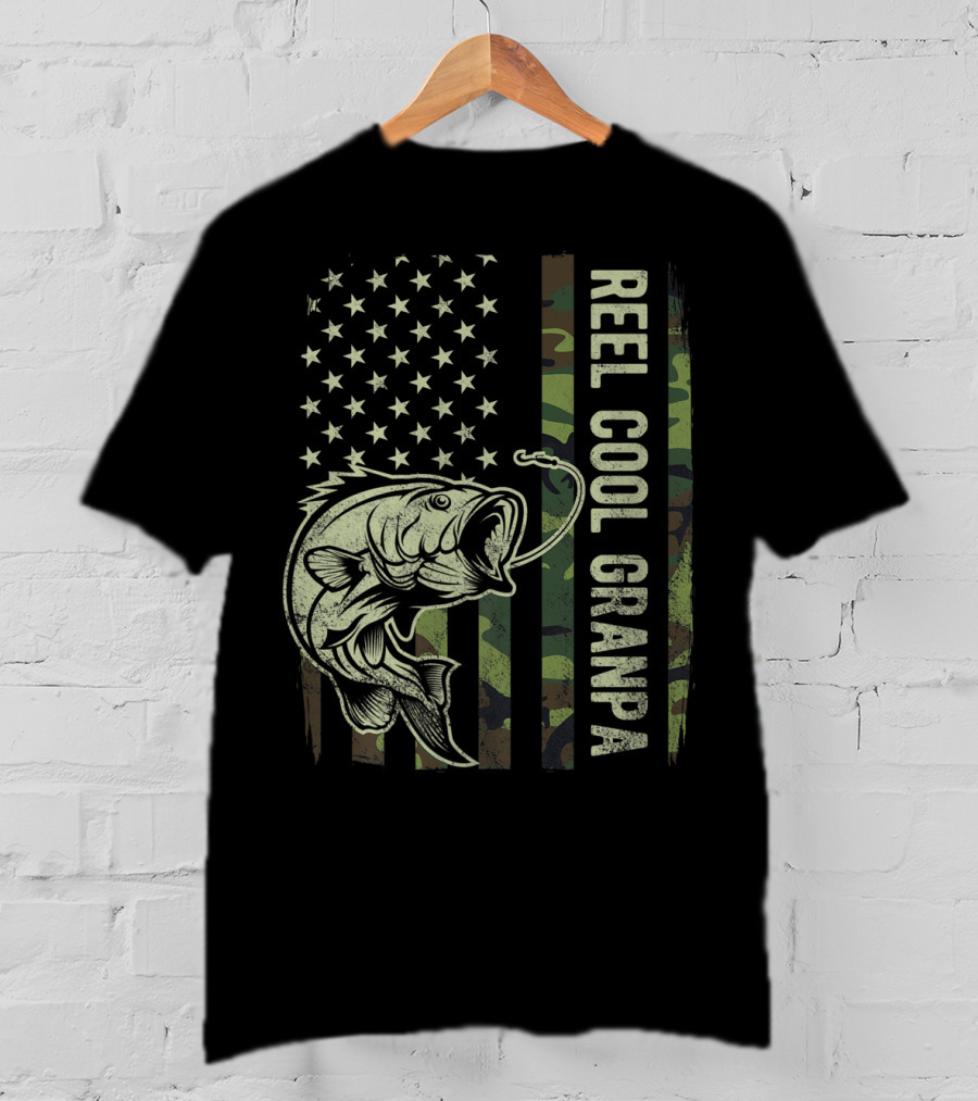 Mens Reel Cool Grandpa American Flag Fishing Camouflage T-Shirt