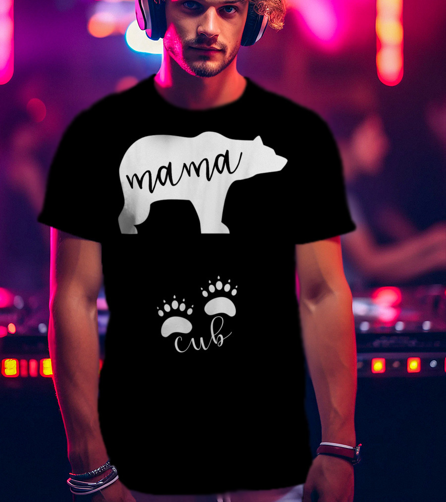 Mama Bear Pregnancy Announcement With Cub Paws T-Shirt