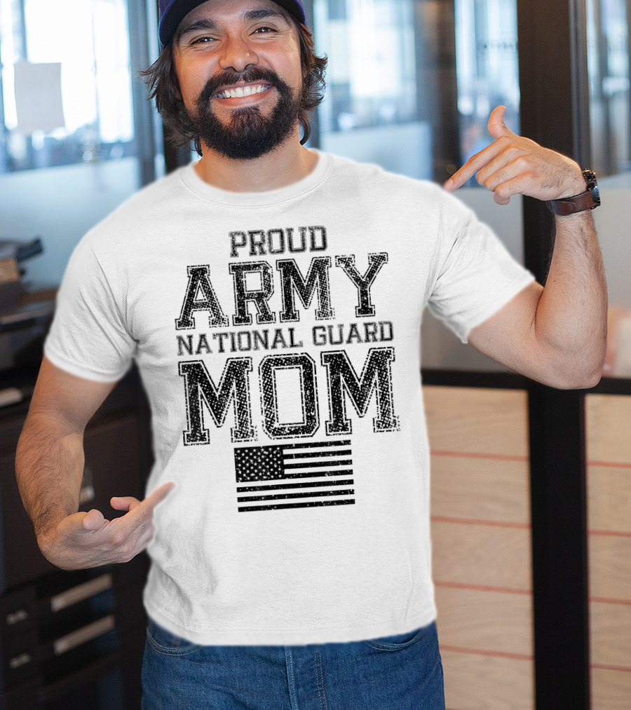 Proud Army National Guard Mom American Flag US Military T-Shirt