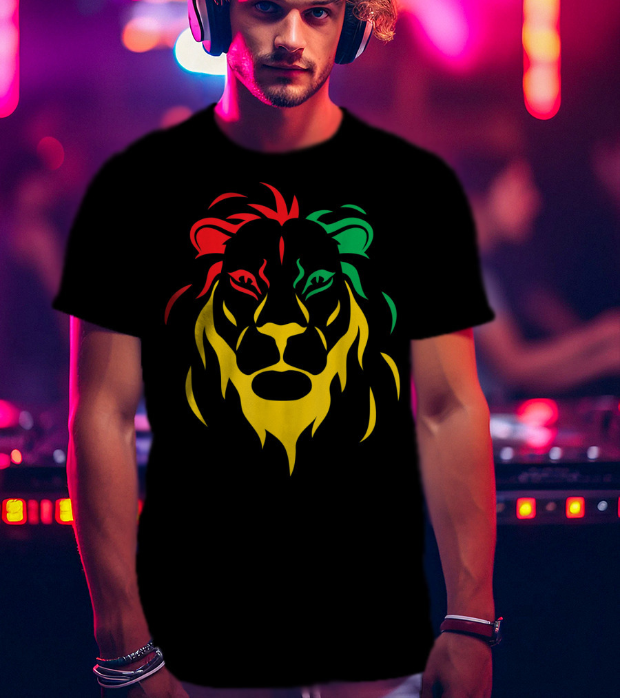 Rastafari Reggae Lion Head In Rasta Colors T-Shirt