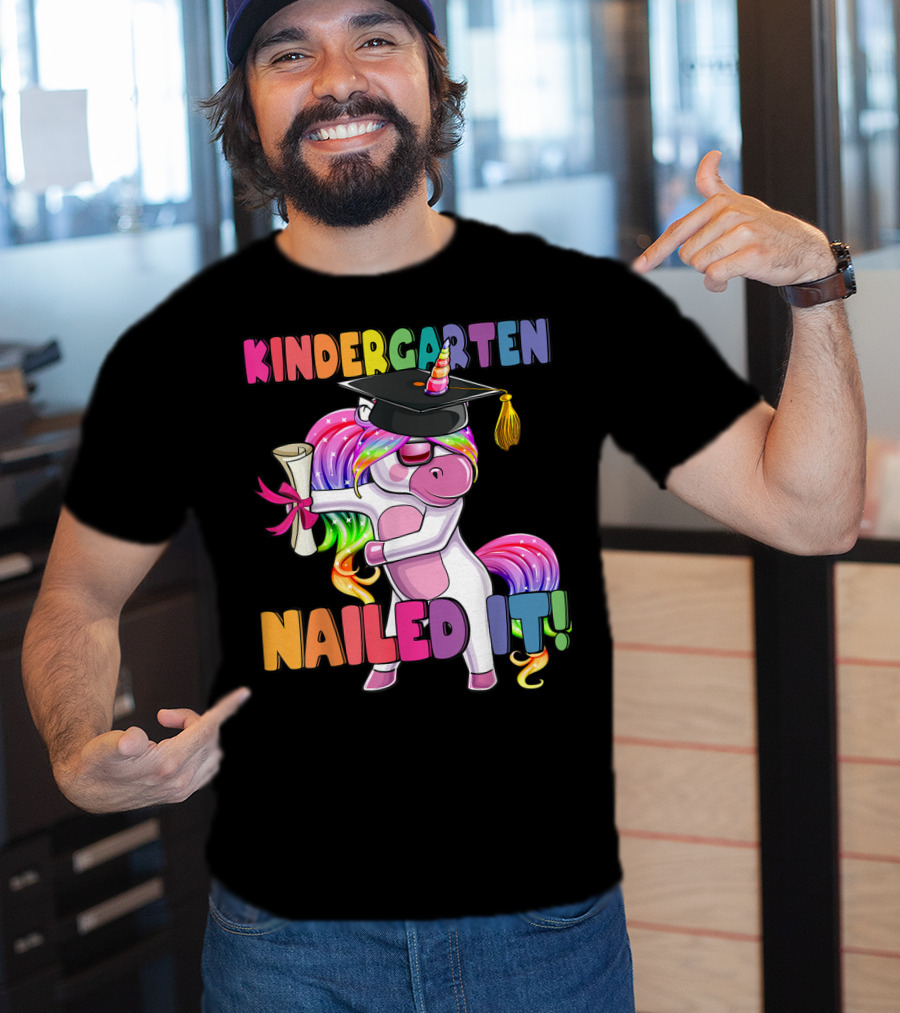 Kindergarten Nailed It Flossing Unicorn Graduation T-Shirt