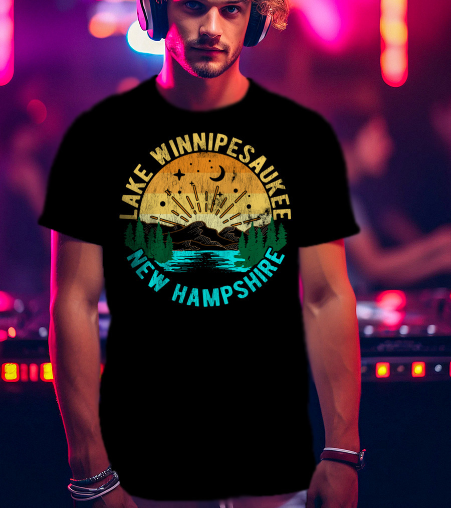Lake Winnipesaukee New Hampshire Sunset Mountain Scene T-Shirt
