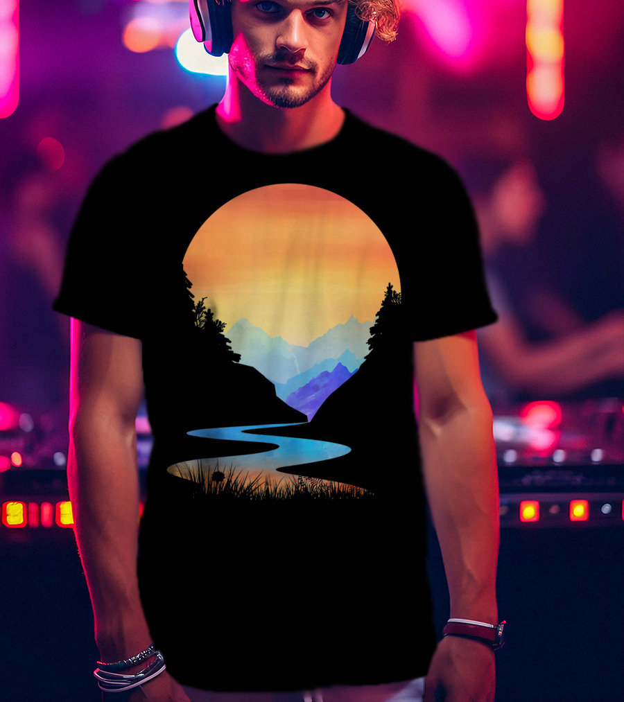 Outdoor Sunset Vintage Style Mountains Sun Nature River Landscape T-Shirt