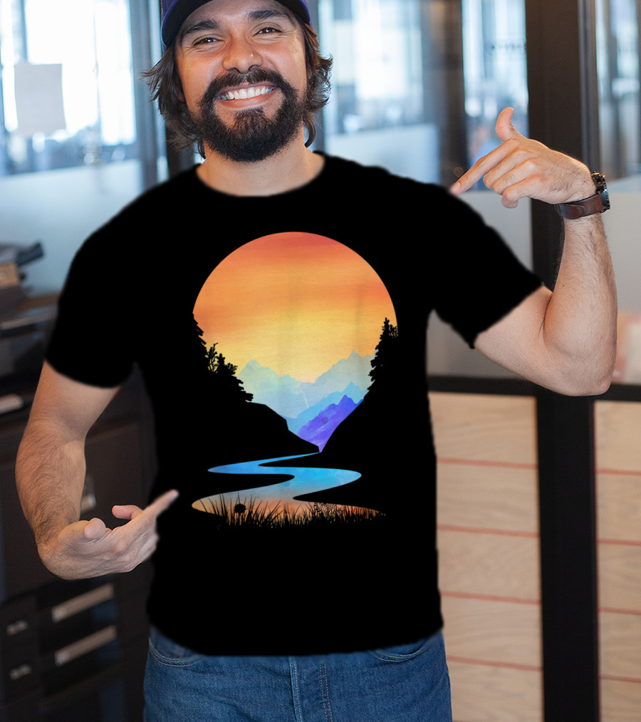 Outdoor Sunset Vintage Style Mountains Sun Nature River Landscape T-Shirt