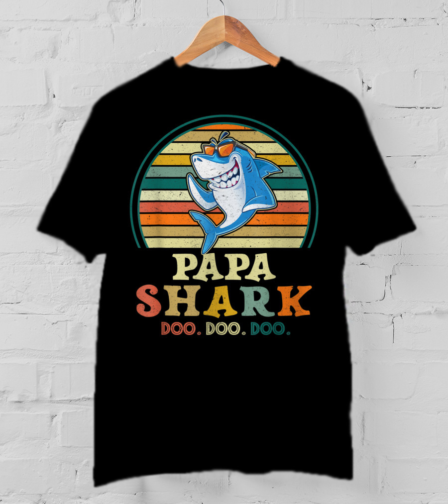 Papa Shark Doo Doo Doo Baby Mommy Funny Retro Stripes T-Shirt