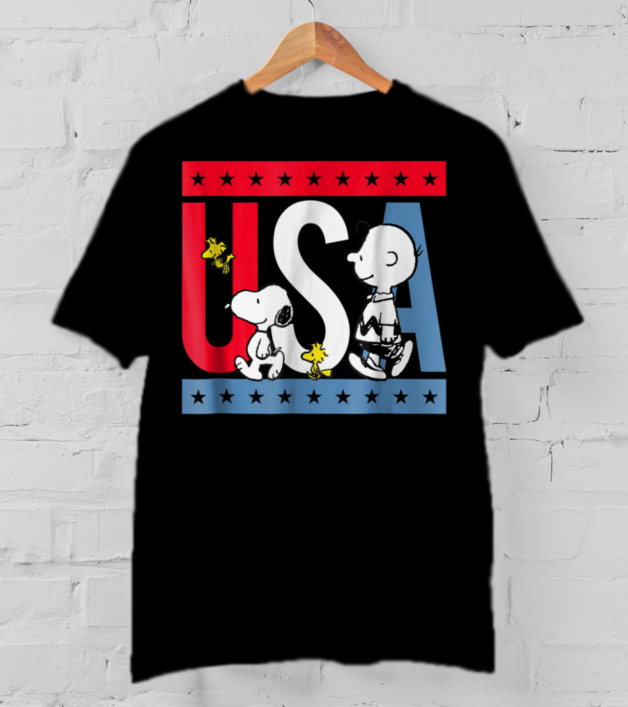 Peanuts Snoopy Woodstock Charlie Brown Red White Blue USA Stars T-Shirt