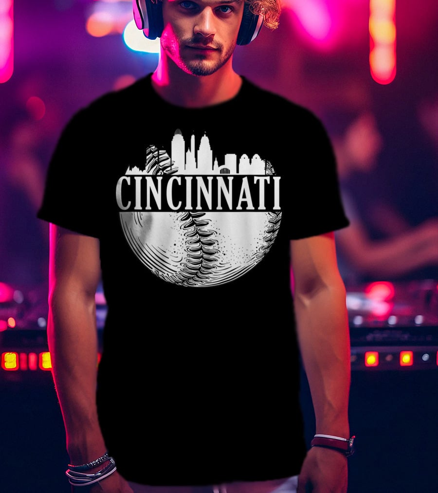 Cincinnati Skyline Baseball Vintage Downtown Ohio T-Shirt