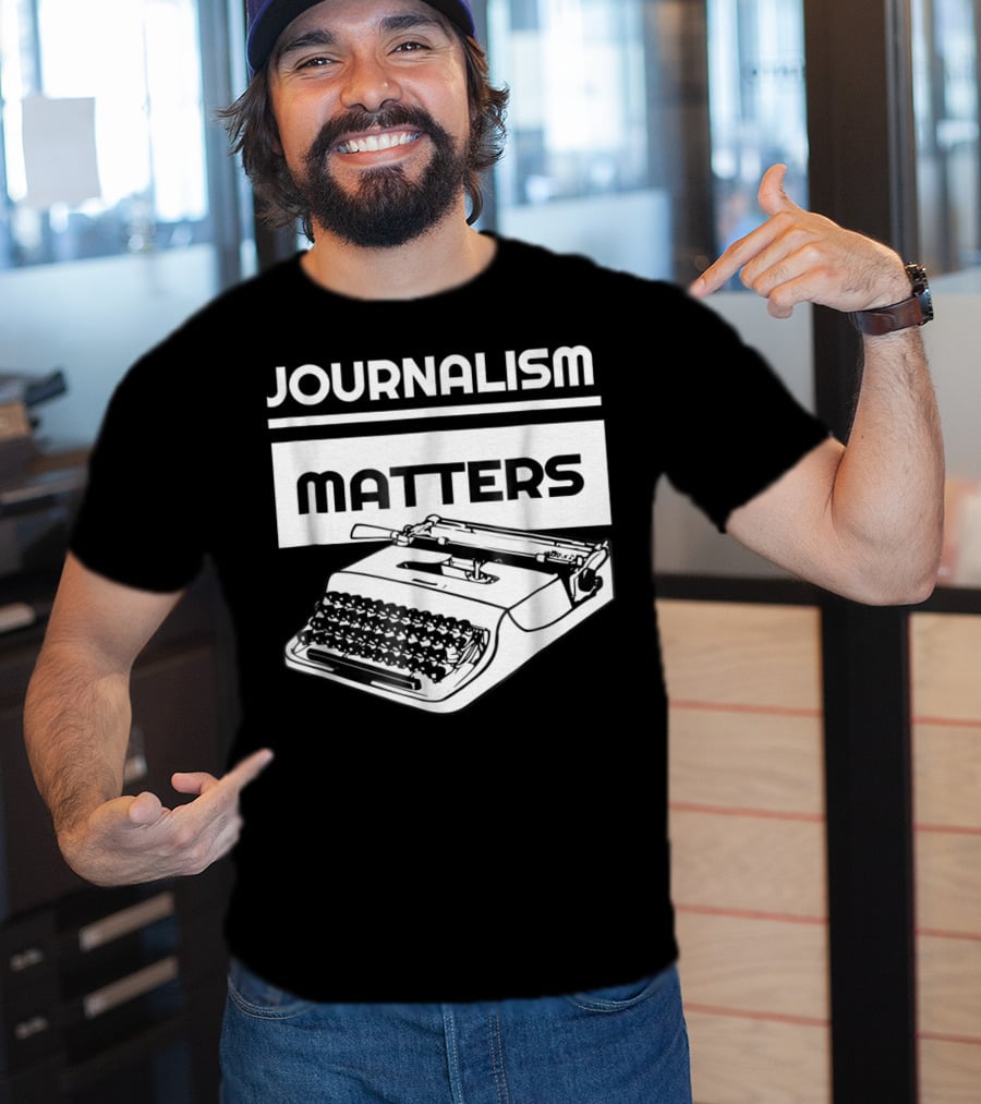 Journalism Matters Typewriter NotTheEnemy Free Press T-Shirt