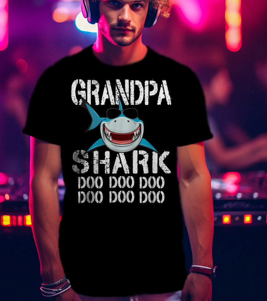 Grandpa Shark Doo Doo Doo Sunglasses Smile Family T-Shirt