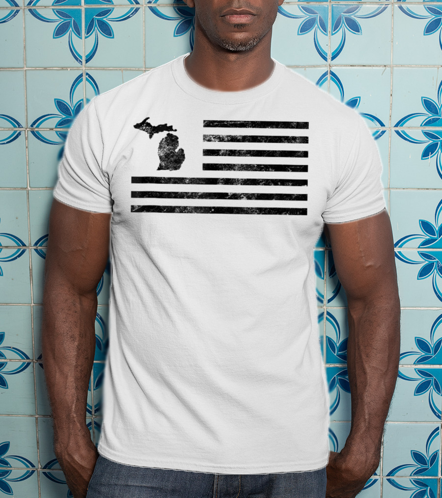 Mens Michigan State Distressed American Flag T-Shirt