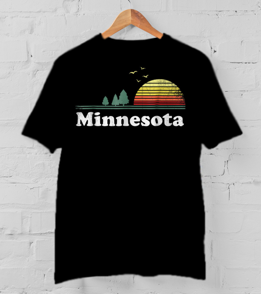 Retro Minnesota Sunset Nature Scene Minnesota Home T-Shirt