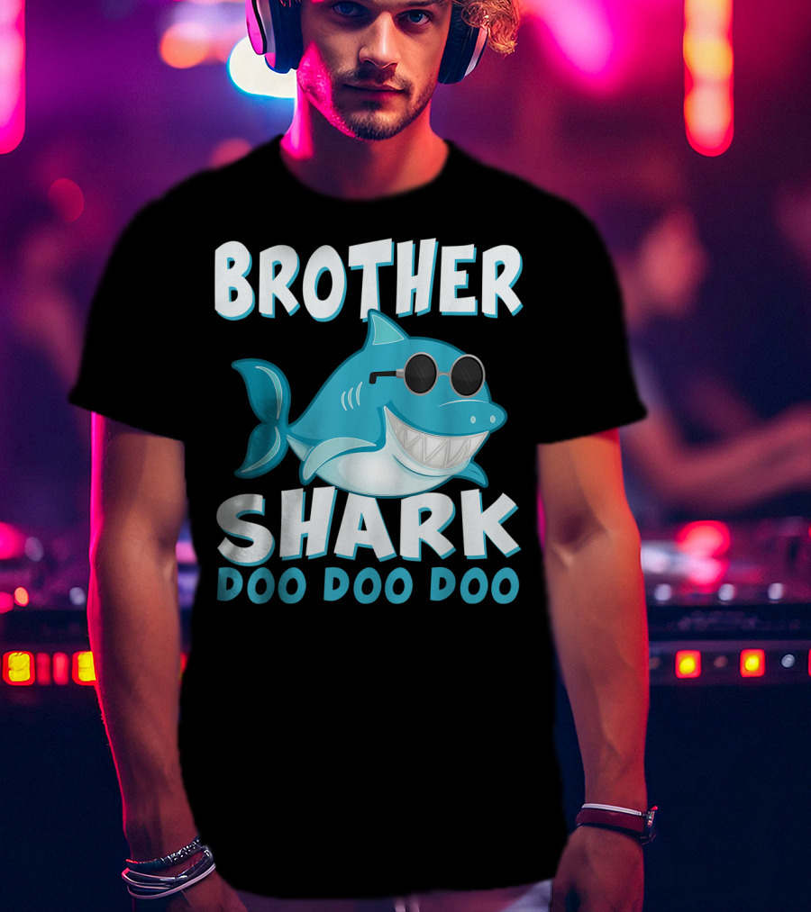 Brother Shark Doo Doo Doo Retro Vintage Father's Day T-Shirt