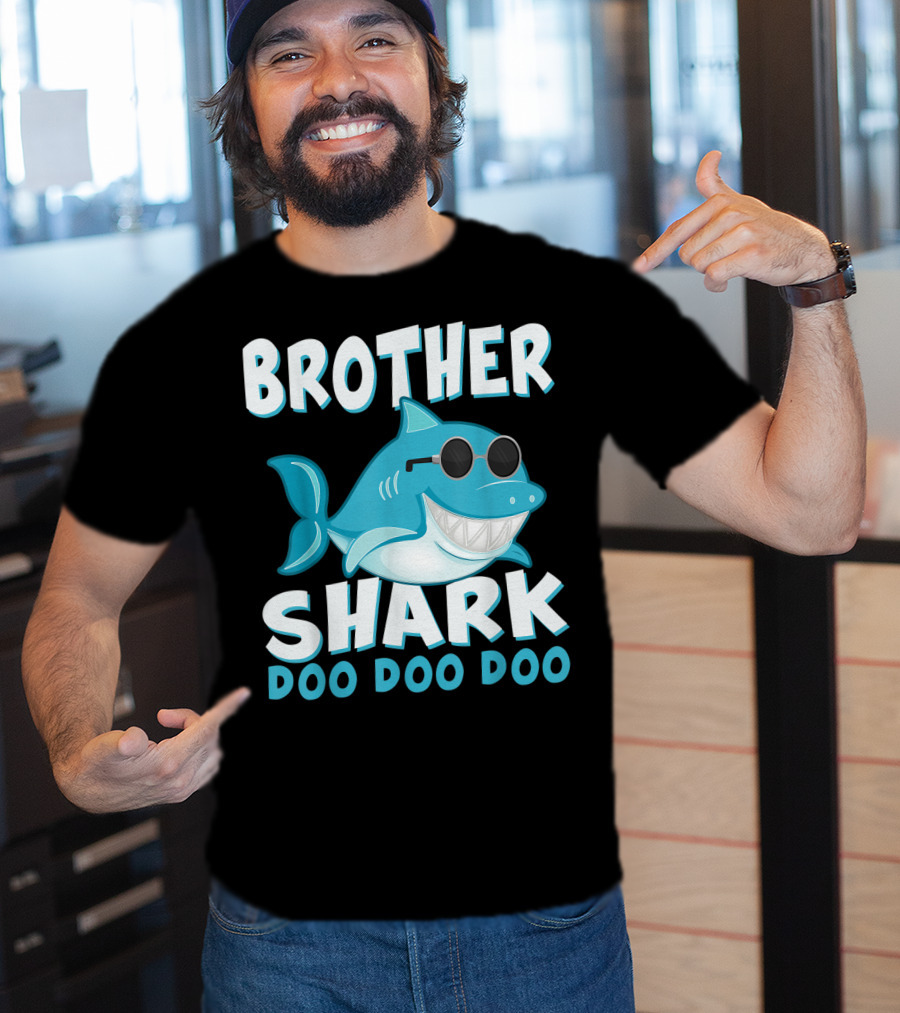 Brother Shark Doo Doo Doo Retro Vintage Father's Day T-Shirt