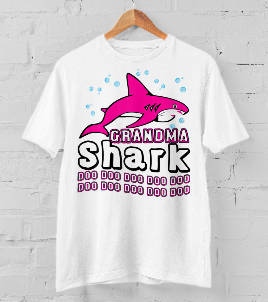Grandma Shark Doo Doo Doo Doo Doo Doo Doo Doo Doo Doo Doo Doo T-Shirt
