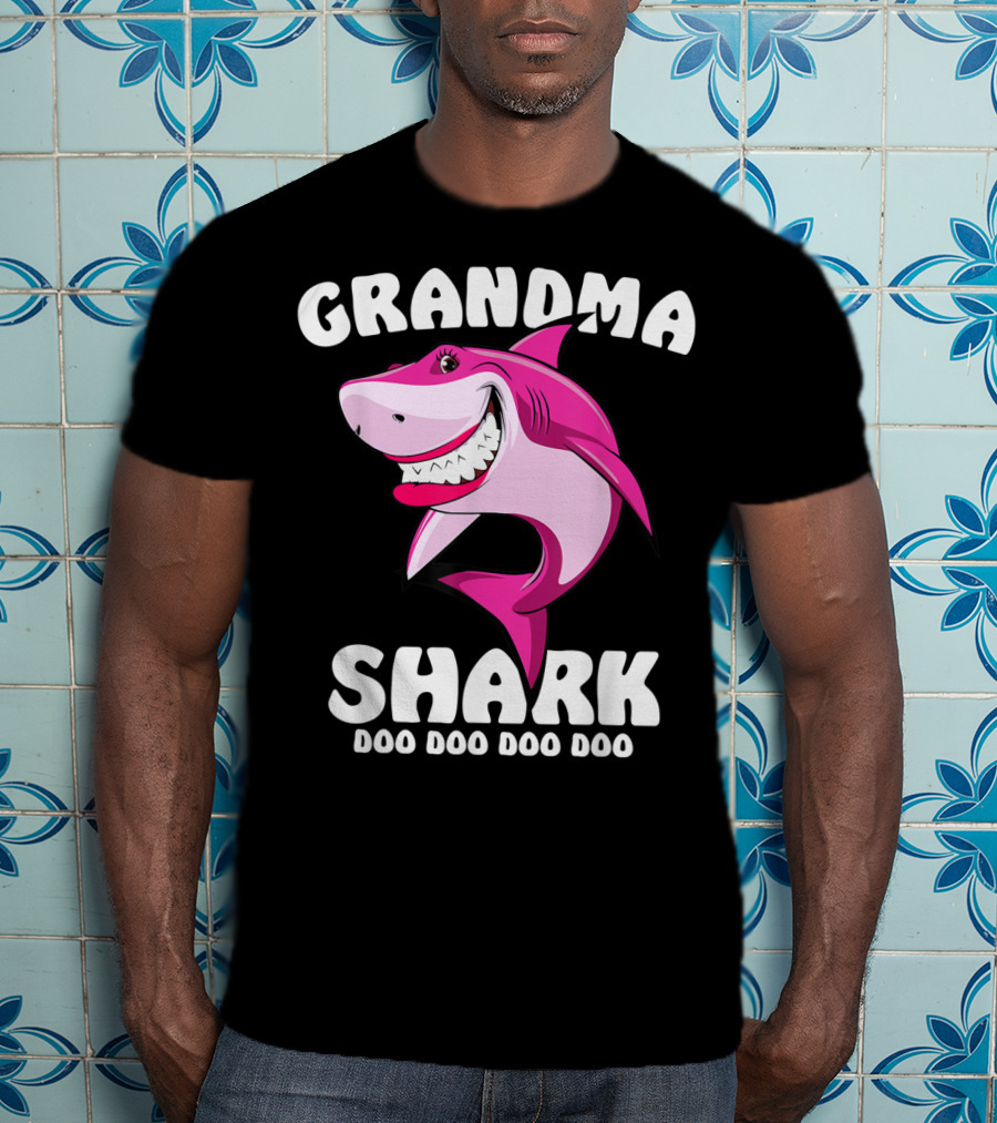 Grandma Shark Doo Doo Doo Doo Matching Family Shark T-Shirt