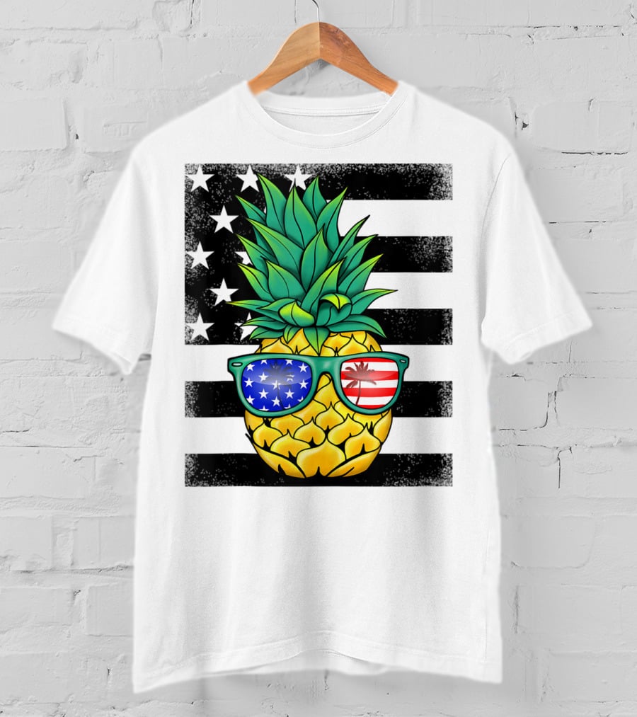 Hawaiian Pineapple With American Flag Sunglasses On Distressed Stars And Stripes Background T-Shirt