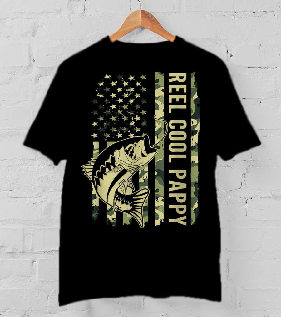 Mens Reel Cool Pappy Camouflage American Flag Fish T-Shirt