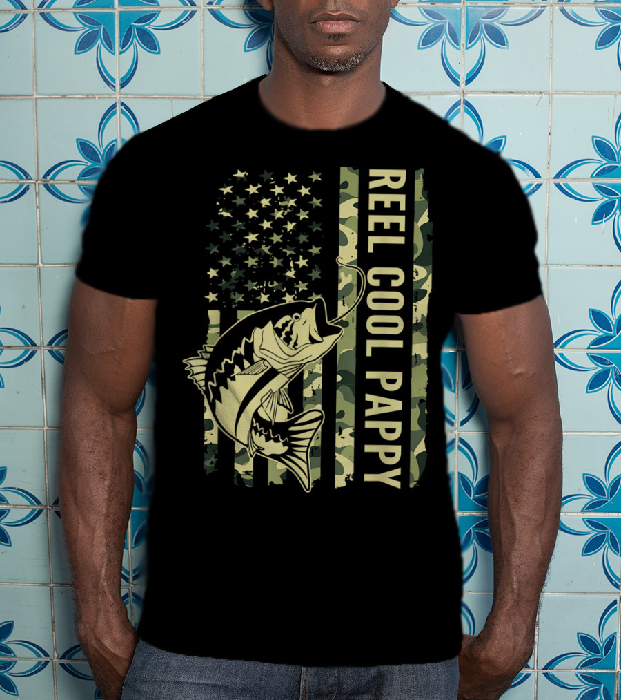 Mens Reel Cool Pappy Camouflage American Flag Fish T-Shirt