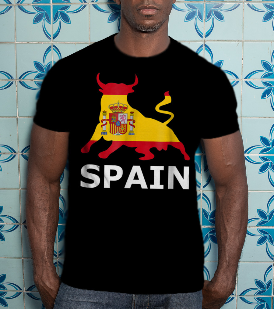 Spain Bull With Spanish Flag Crest T-Shirt
