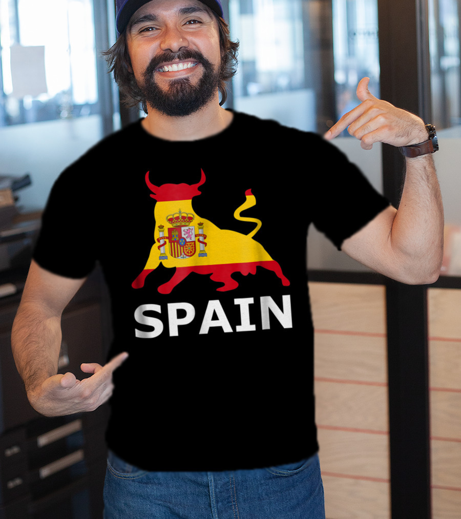Spain Bull With Spanish Flag Crest T-Shirt