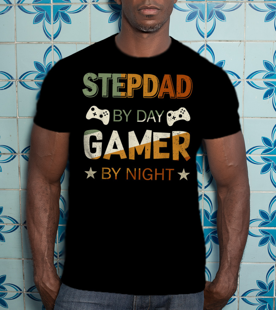 Stepdad By Day Gamer By Night Game Controller Stars T-Shirt