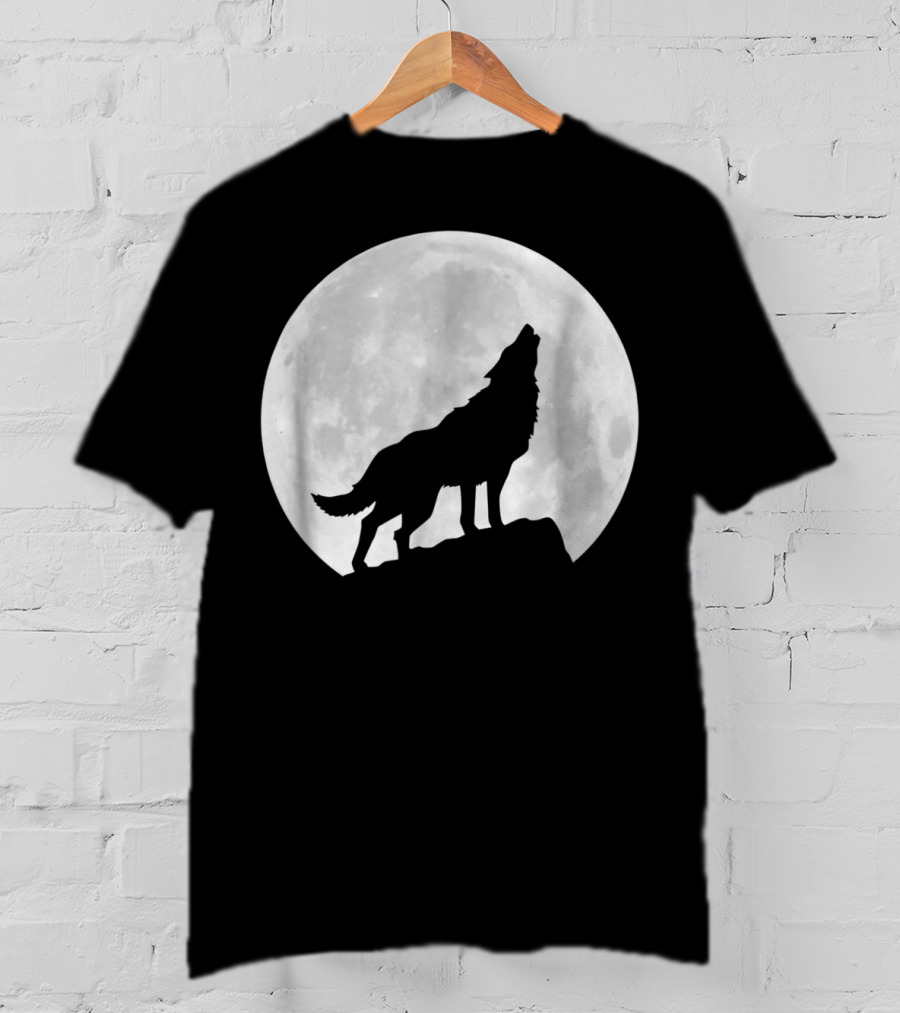 Wolf Howling At Full Moon Spirit Animal T-Shirt