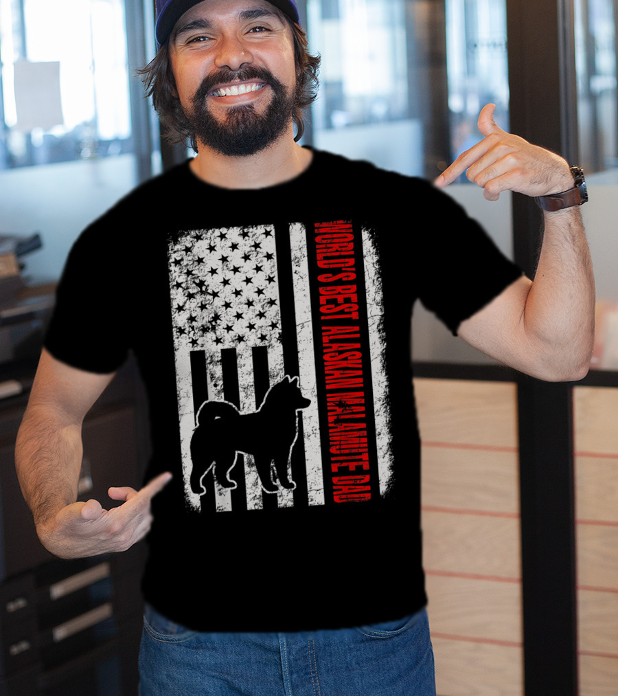 World's Best Alaskan Malamute Dad American Flag T-Shirt