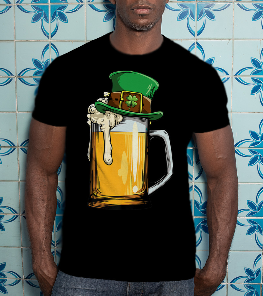 Leprechaun Hat Overflowing Beer Mug With Shamrock Foam T-Shirt