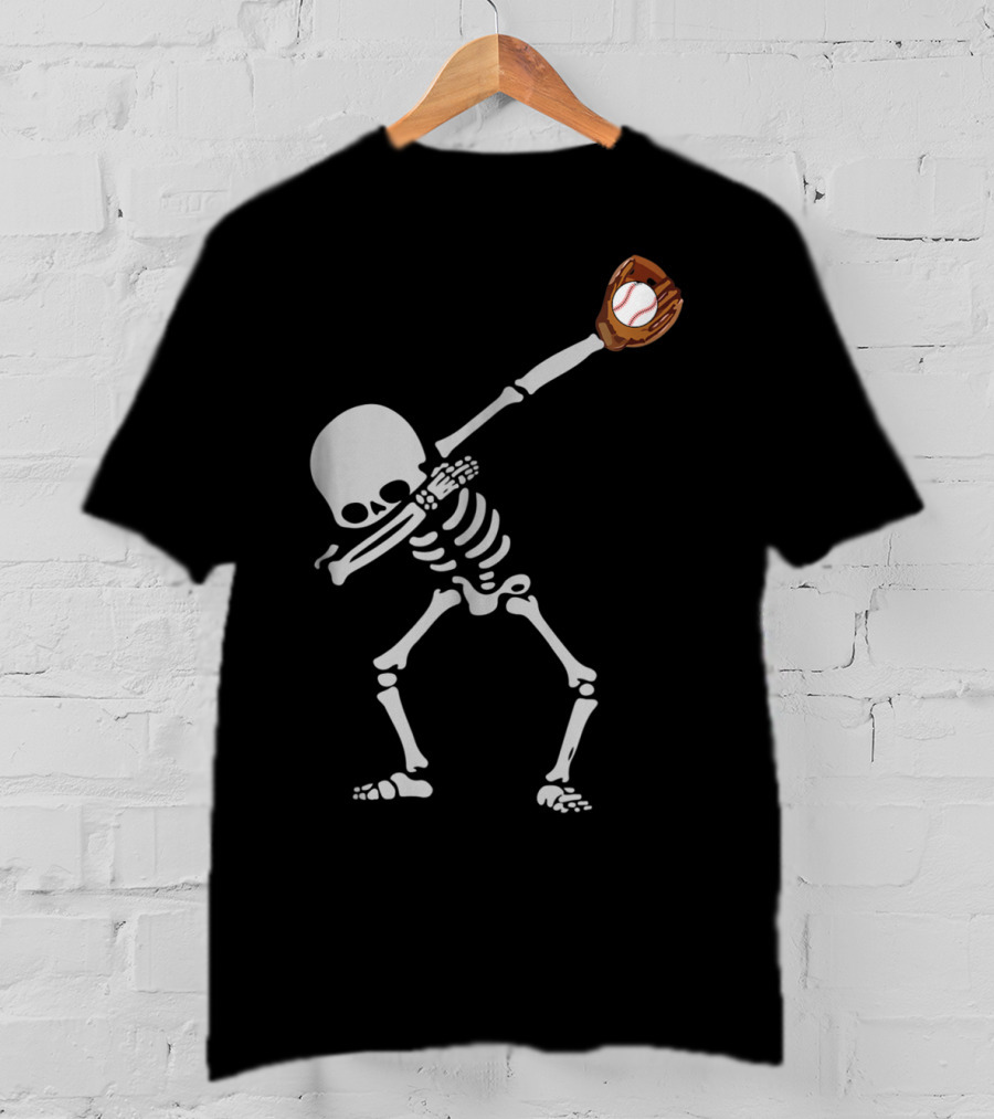 Dabbing Skeleton Catching Baseball Halloween T-Shirt