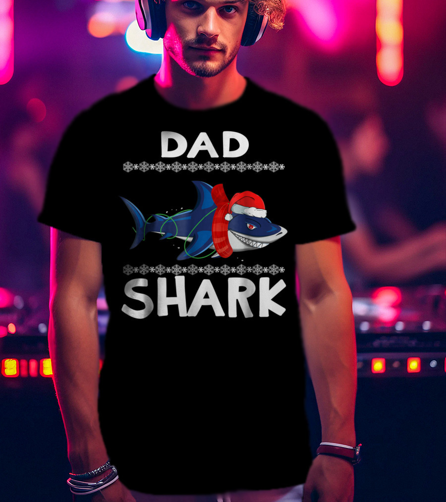 Dad Shark Christmas Family Santa Hat Snowflakes T-Shirt