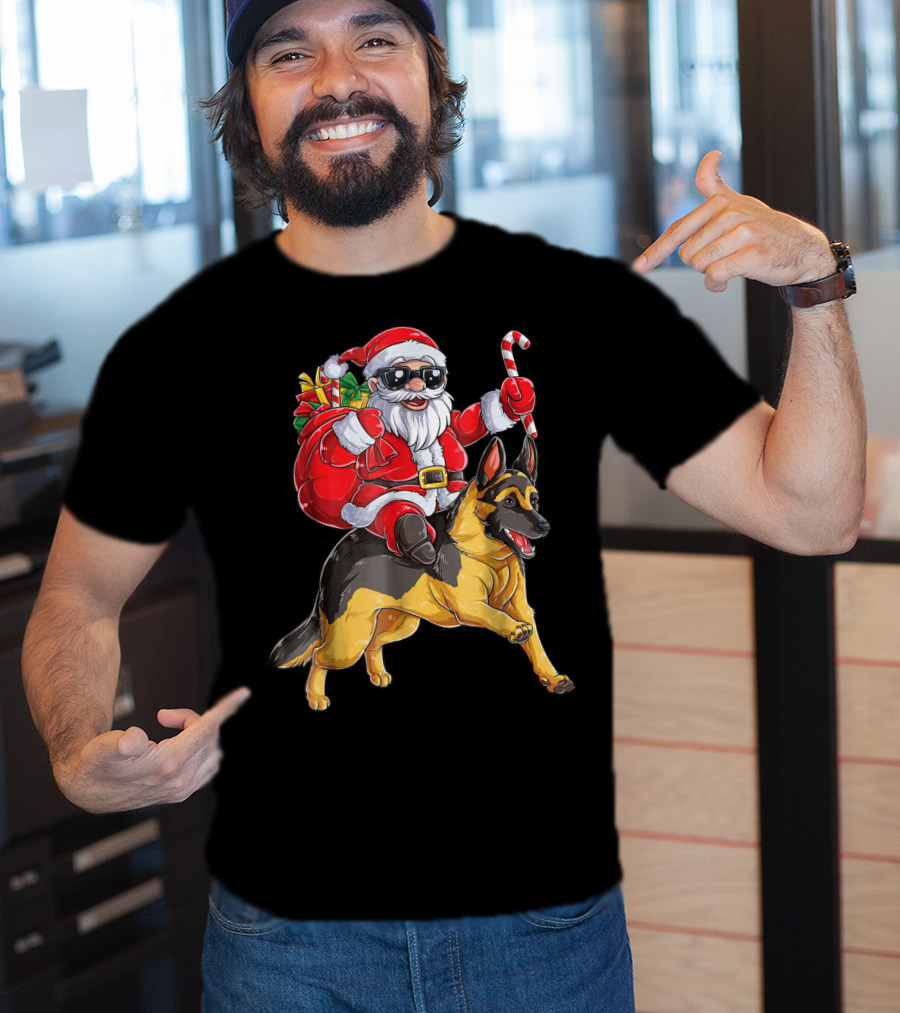 German Shepherd Christmas Santa Claus Riding With Candy Cane Woofmas T8 T-Shirt