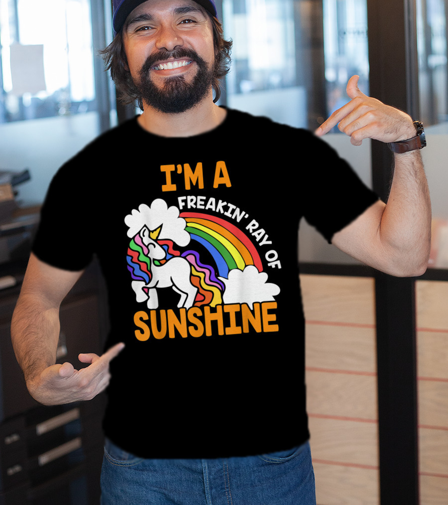 I'm A Freakin' Ray Of Sunshine Funny Rainbow Unicorn Vintage 1970's HY T-Shirt